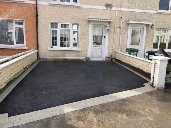 Tarmac driveway with silver granite border in dublin (2)